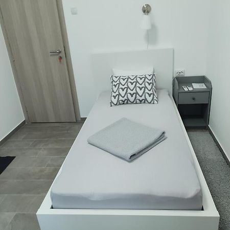 Happy Room Karlovac Zewnętrze zdjęcie